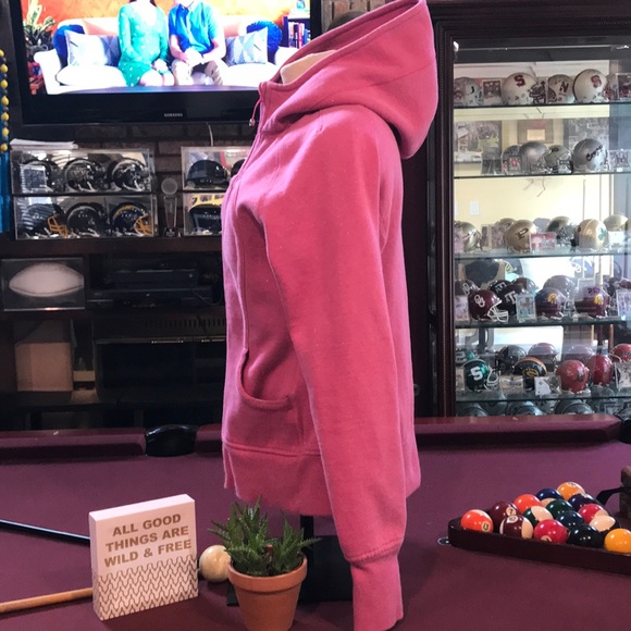 ❌SOLD❌Pink w/ some glitter Lululemon Scuba Jacket - Picture 2 of 4